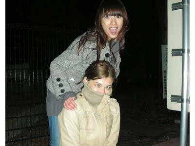 Yana & Victoria 